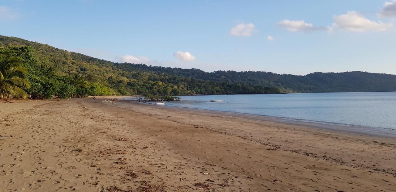 Joli F3 A Une Minute De La Plage Boueni Экстерьер фото